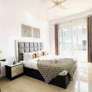 Otel Zen - Golf Course Road, Gurgaon